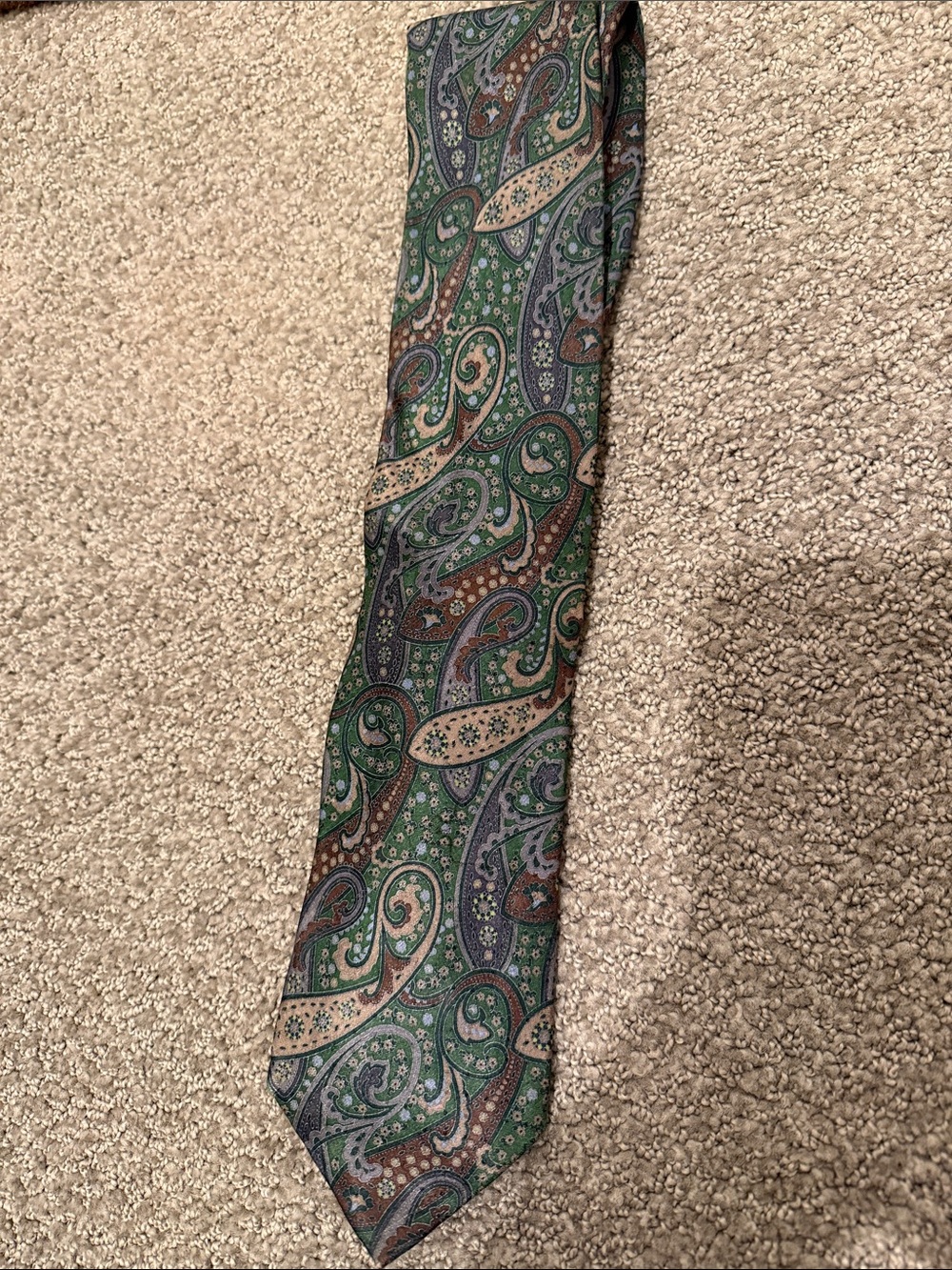 AMAZING MEN'S LIMITED EDITION ERMENEGILDO ZEGNA SILK TIE